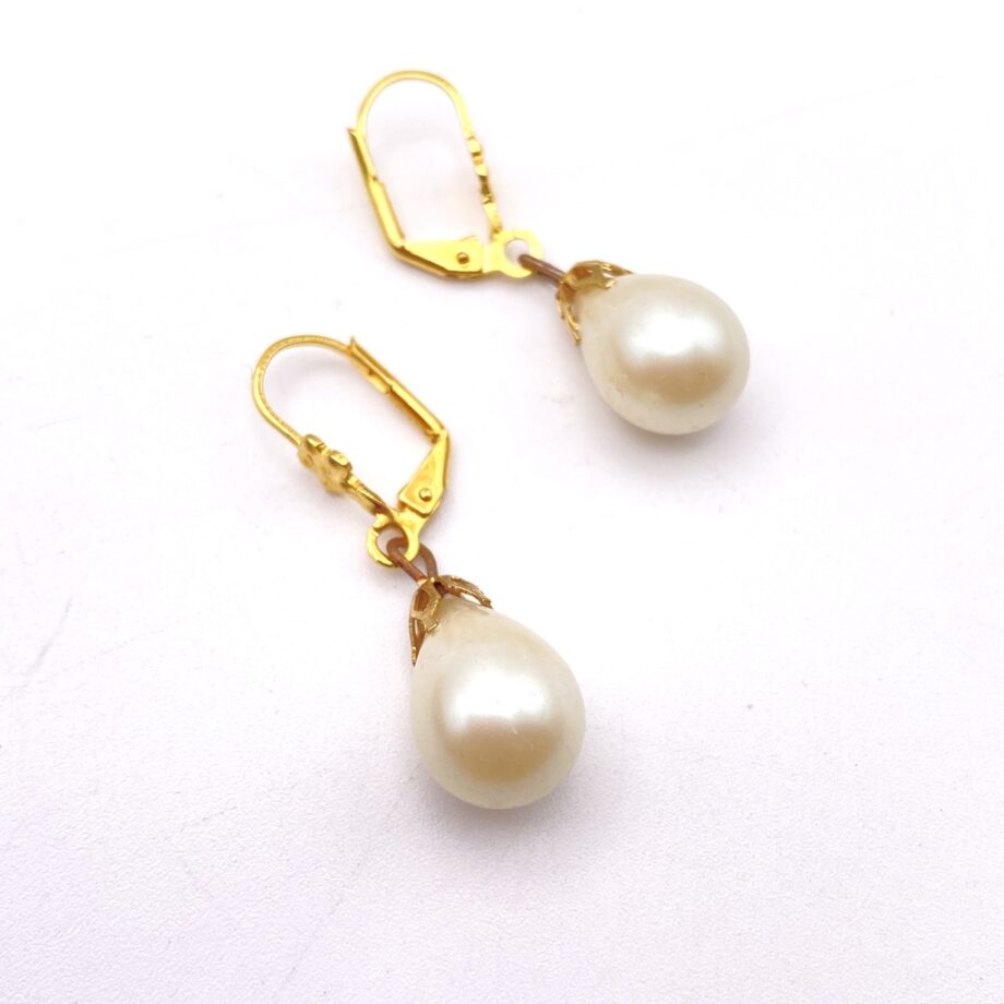 Boucles D’oreilles Dormeuses En Perle écrue - Créoles Discrètes Et Classe