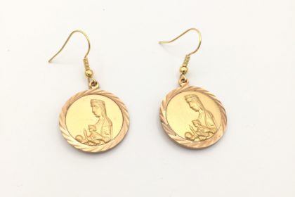 Boucles d'oreille vierge de Montserrat