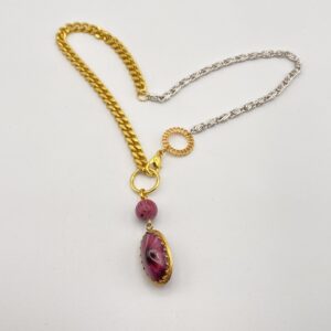 collier multi chaines et pendant violet