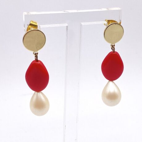 Boucles d'oreille rouge et nacrée