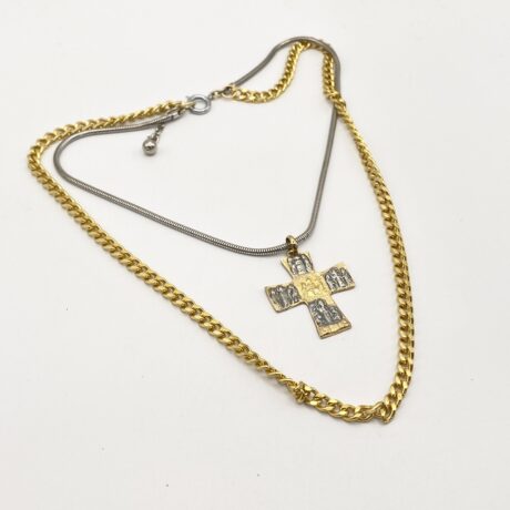 Collier multi chaine et croix