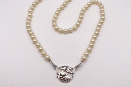 Collier pendant art nouveau