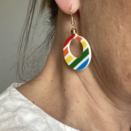 Boucles d'oreilles upcyclées créole arc en ciel