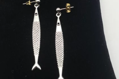 Boucles d'oreilles anchois argenté