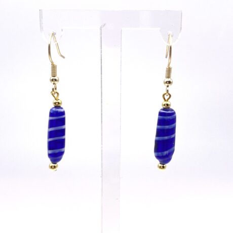 Boucles d'oreilles avec pendant verre bleu lapis-lazuli