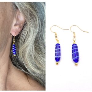 Boucles d'oreilles avec pendant verre bleu lapis-lazuli