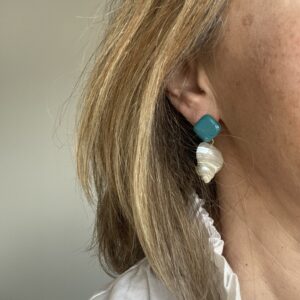 Boucles d'oreilles escargot nacré et bleu