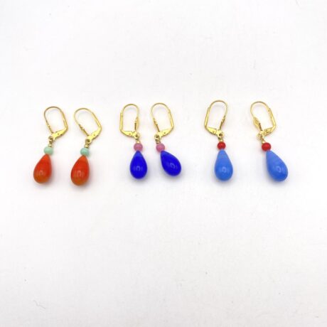 Boucles d’oreilles goutte pate de verre colorée