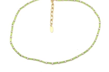 Collier ras de cou vert