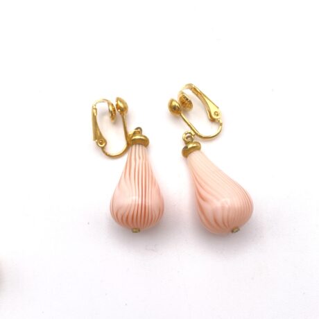 Boucles d'oreilles clips avec goutte