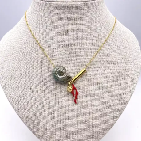 Collier souvenirs de plage