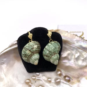 Boucles d'oreilles escargot de mer vert