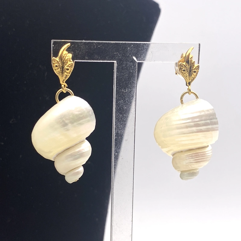 Boucles d’oreilles escargot nacré