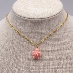 collier tortue rose