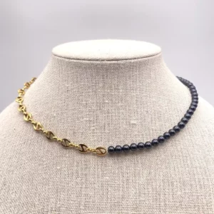 Collier mix chaines et perles noires nacrées